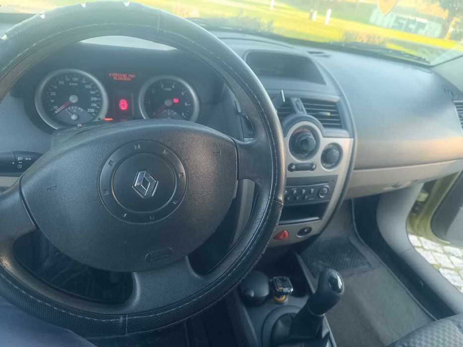 Renault Megan II 1.5 dci (consumo 3.5l/100km)