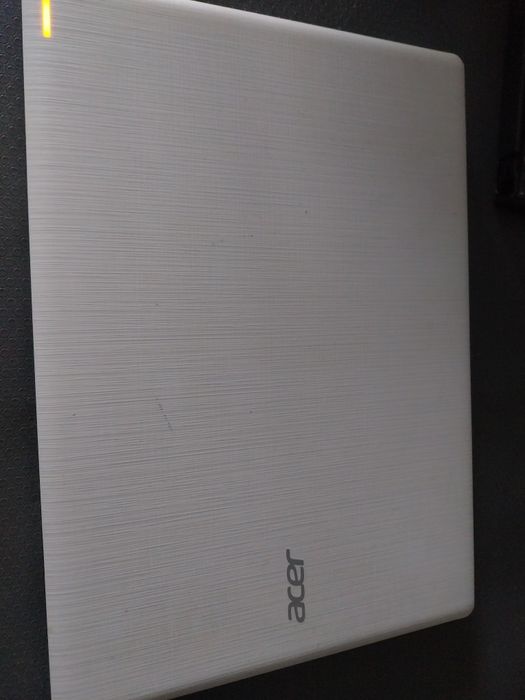 Computador portatil acer a precizar de ecran