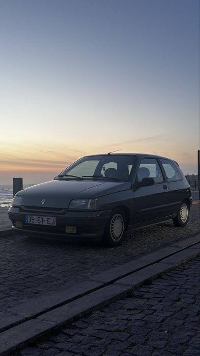 Renault clio mk1