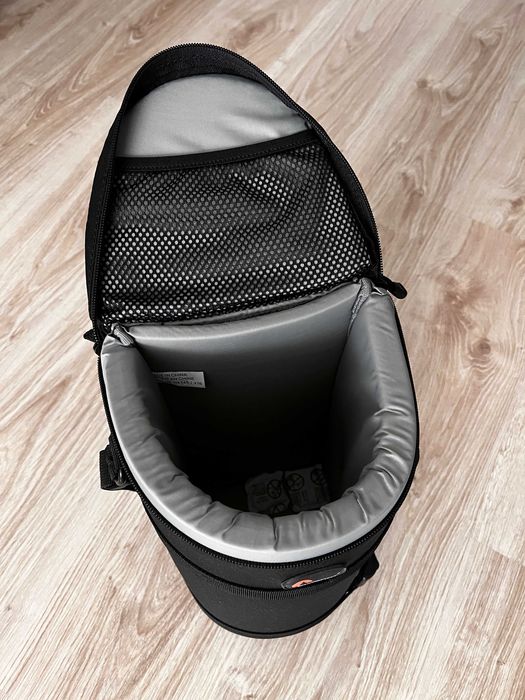 Profesjonalny futerał Lowepro na obiektyw 13x32 cm