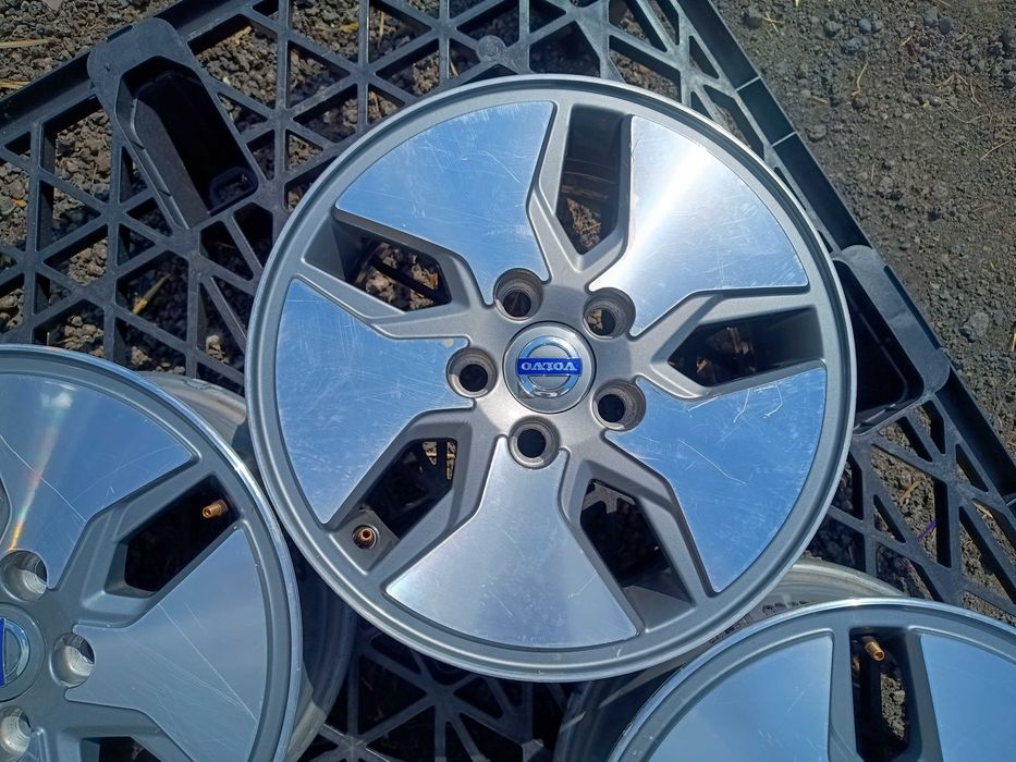 Alufelgi Volvo 15'' 5x108 Ford