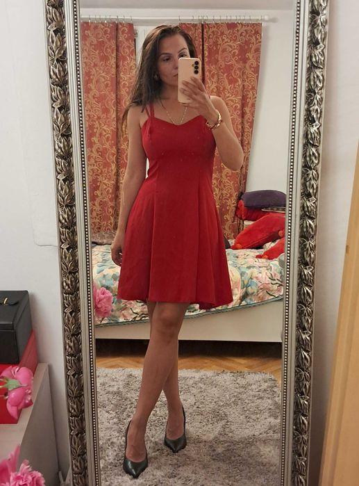Czerwona sukienka rozm. M