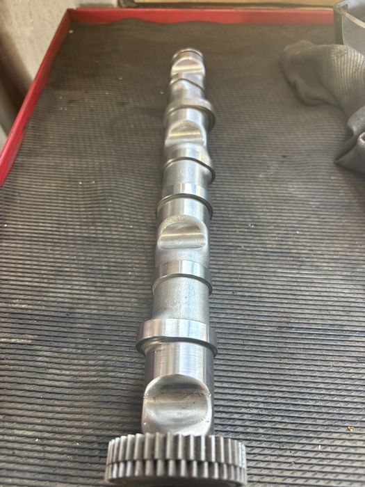 Розпредвал БВ  Audi V6 2,5 TDI BAU