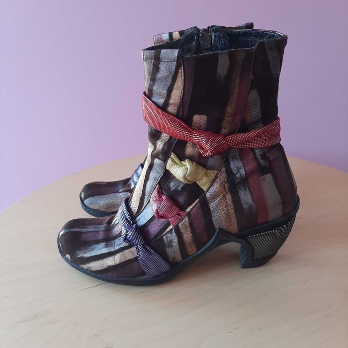 Botim Raro Eject Colorido num 38