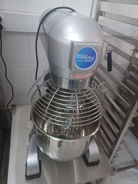 Batedeira planetária 20l nunca usada