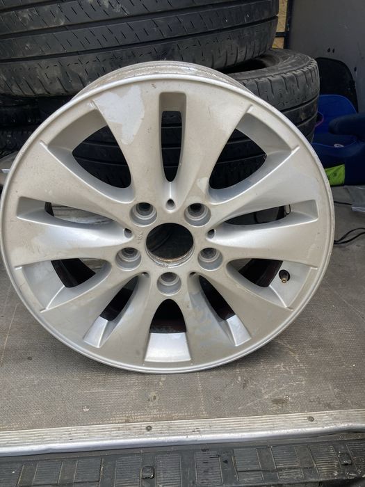 Продам диски Бмв 2 шт .6 1/2 j*16 EH 2 +