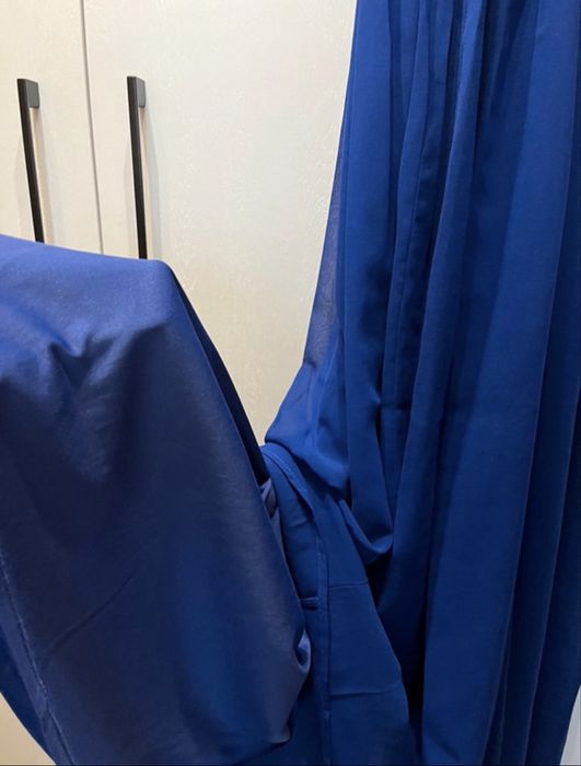 Pretty Little Thing granatowa sukienka wieczorowa maxi S M