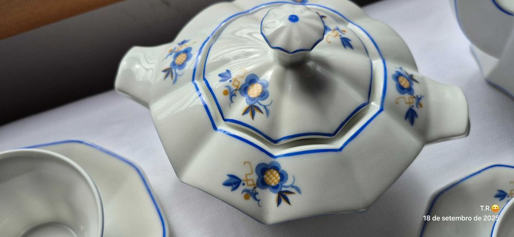 Serviço de Chá Vintage da S.P. Coimbra