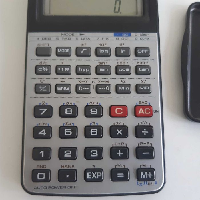 Retro Calculadora Científica Casio fx-82LD Funcional