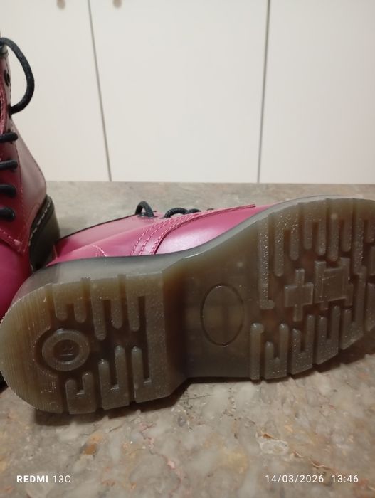 Botas de menina tamanho 31 NOVAS ESTÁ DISPONÍVEL NÃO TENHO MBW FAÇO EN