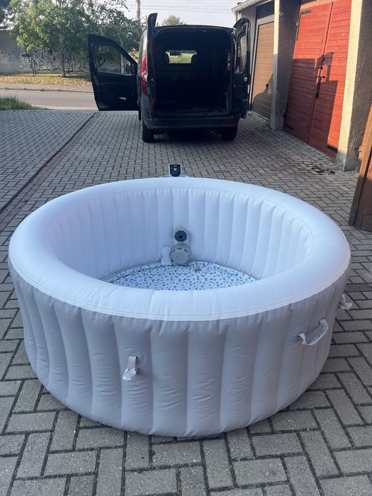 Jacuzzi Lay-Z-Spa