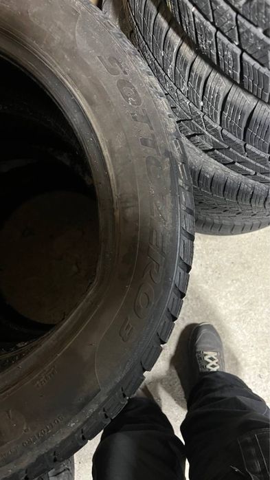 Комплект зимової гуми 215/55/17