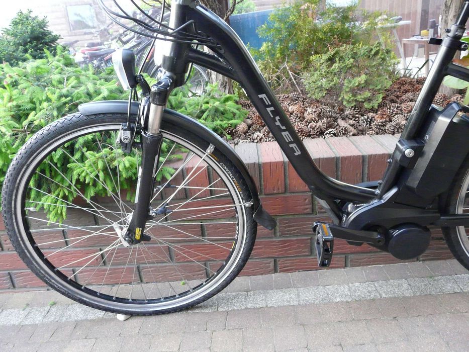 Rower elektryczny FLYER +T  28"/50 centralny,Magura-Szwajcar