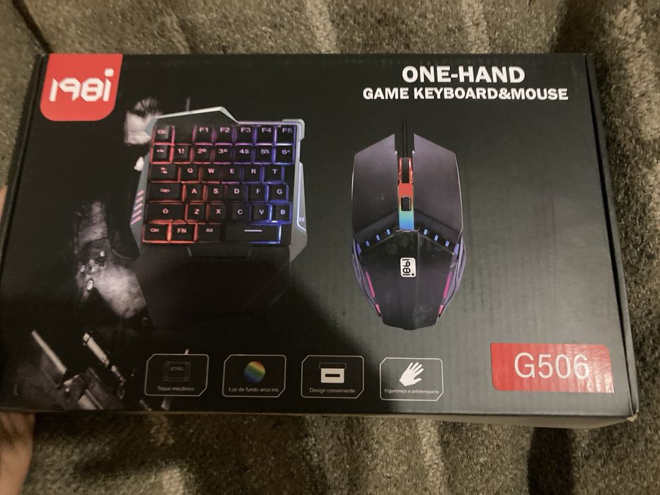 Продаю клавіатуру,мишку та адаптер(USB,блютуз)