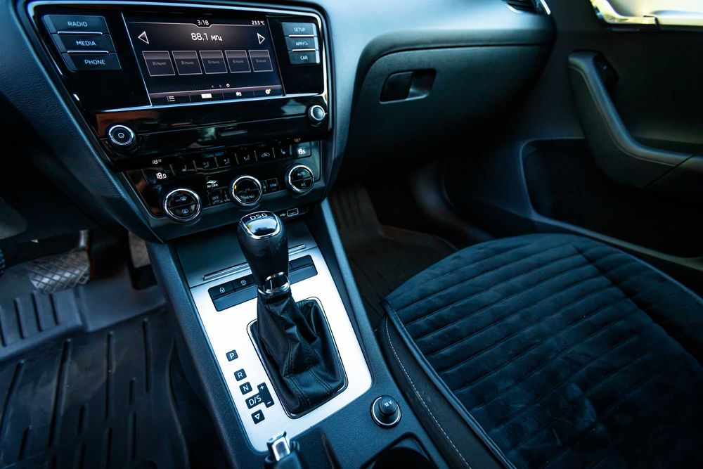 Skoda Octavia 2019 VIN TMBAC2NE3KB007415 фото оголошення 8 з 23