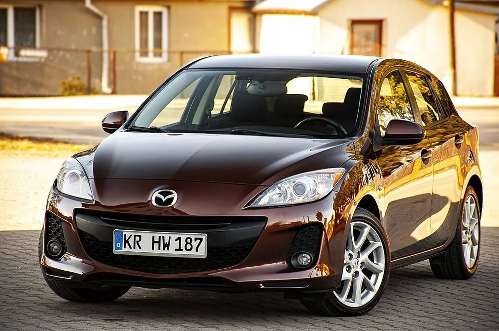 Mazda 3 1.6 105KM * GAZ Klimatronic Tempomat Parktronik Grzane Fotele PIĘKNA