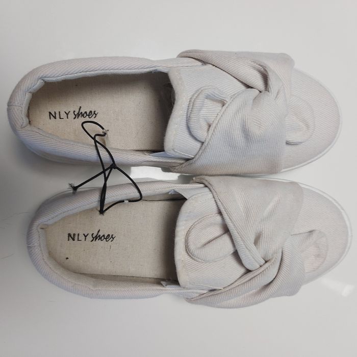 Sneakersy z kokardą NLY shoes 36