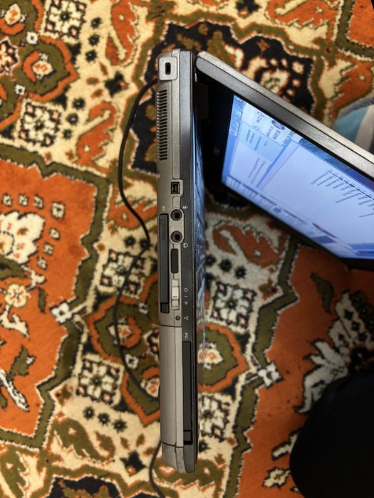 Ноутбук Dell Latitude D820