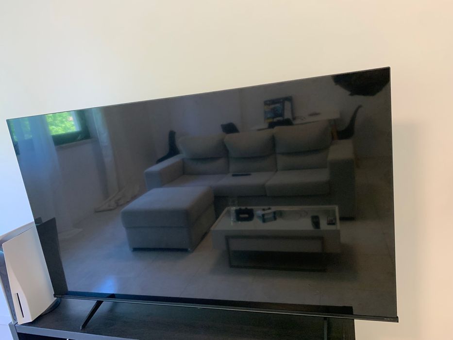 Tv e PlayStation 5 a venda por 700€ com fatura