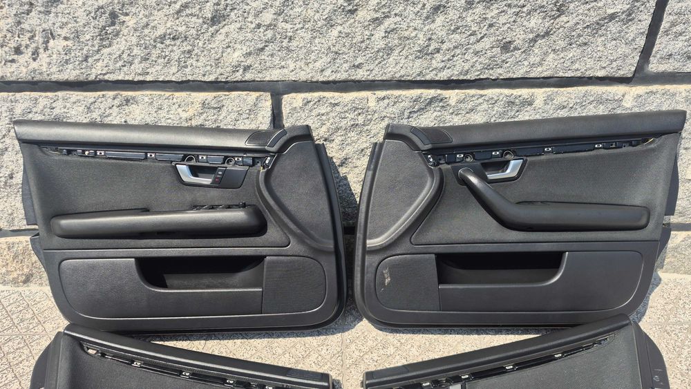 »Quartelas/ Forras das portas AUDI A4 B6-B7 (8E)2000-2008 - SLINE ORIGINAIS em excelente estado* - PRETAS!