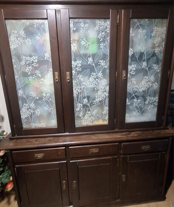 Movel de sala cristaleira em carvalho