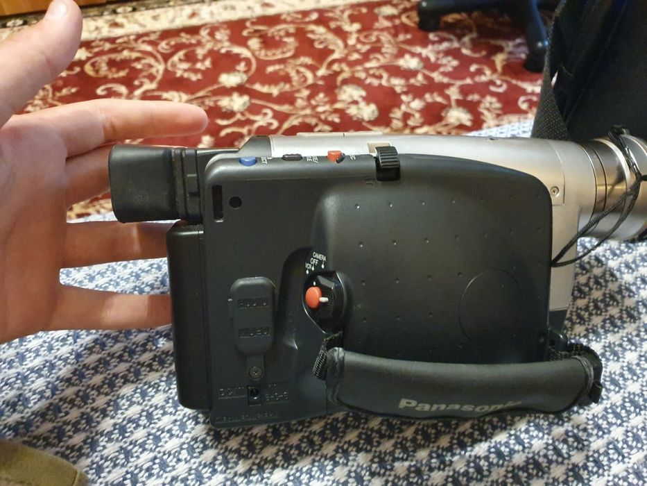 Відеокамера panasonic NV-RZ15E