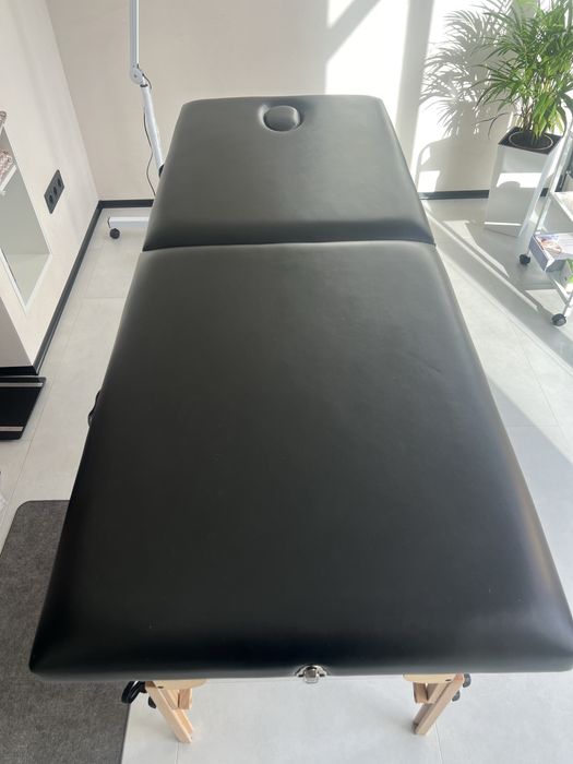 Масажний стіл, кушетка