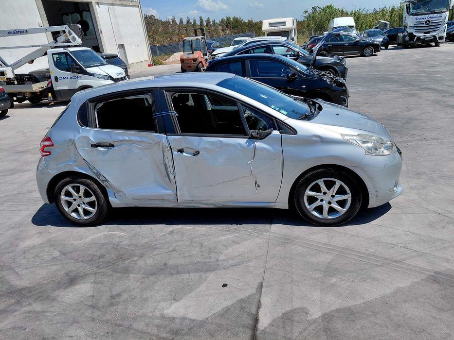 Peugeot 208 1.4Hdi, 2012 Nacional