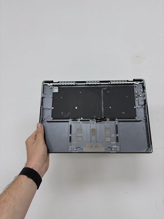 MacBook Pro 16” A2991 M3PRO/M3MAX (2023) Топ Кейс / Top Case Space Black