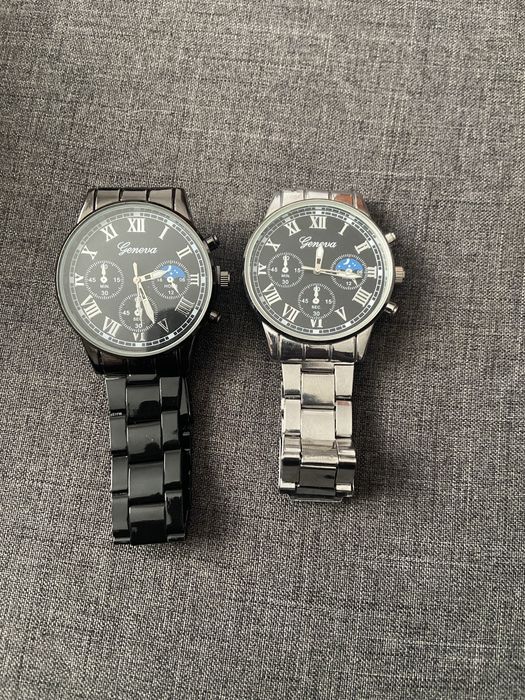 Продам два годиника комплект