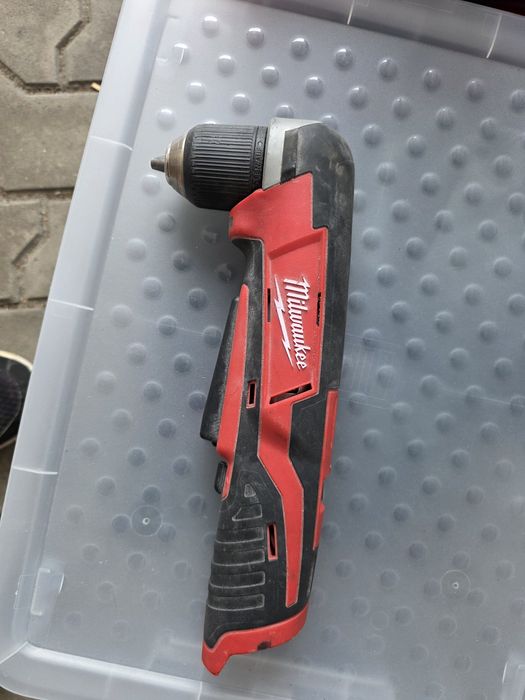 Wiertarka kątowa Milwaukee m12