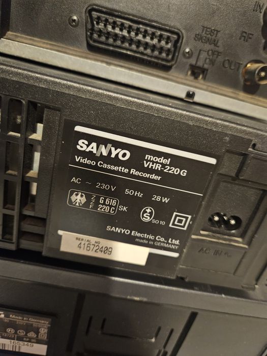 Magnetowidy VHS 3 szt