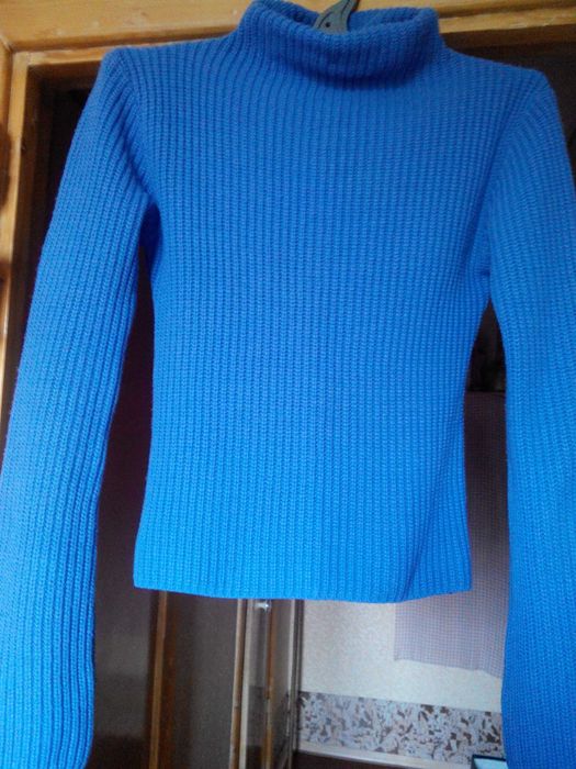 Тёплый свитер подростковый.