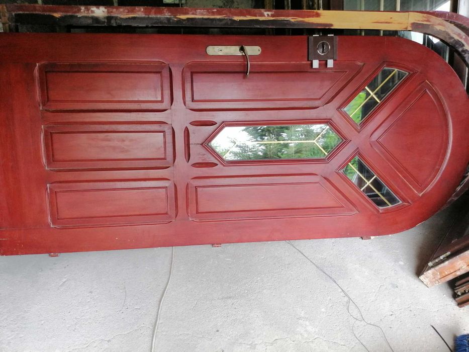 Ładne drzwi dębowe łuk  /P/ do lekkiej renowacji .