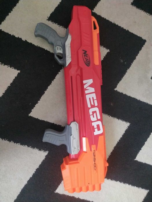 Mega NERF twinshock