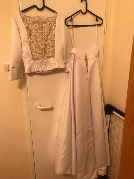 Suknia ślubna profesjonalny design. Bardzo dobry materiał.