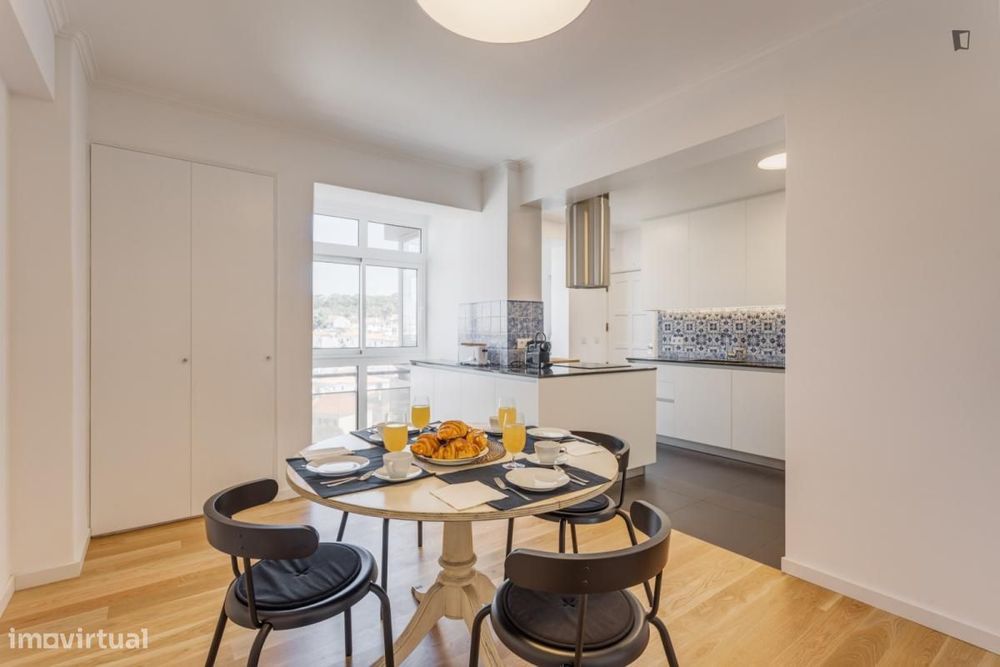 Apartamento com 2 quartos - localizado em Ajuda Lisbon