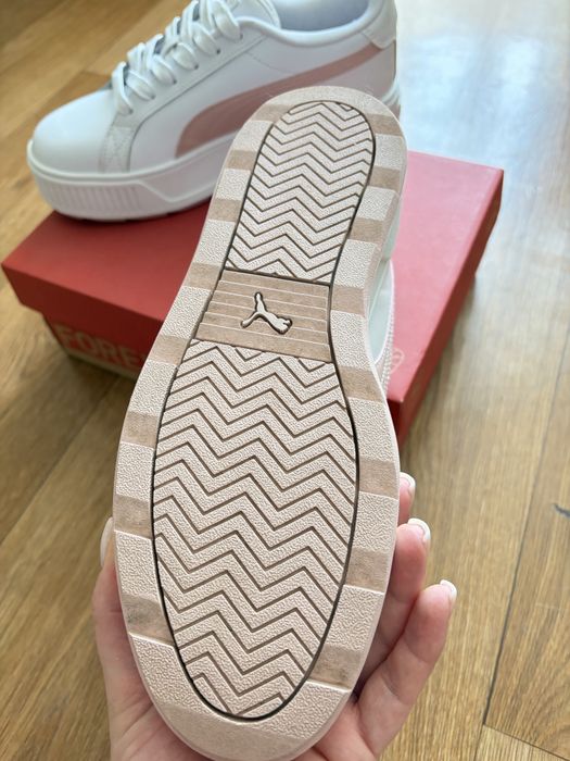 Женские кроссовки Puma