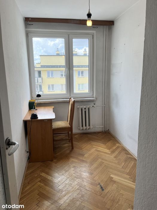 Trzypokojowe do kapitalnego remontu.