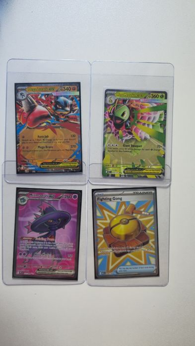 Conjunto de cartas pokémon