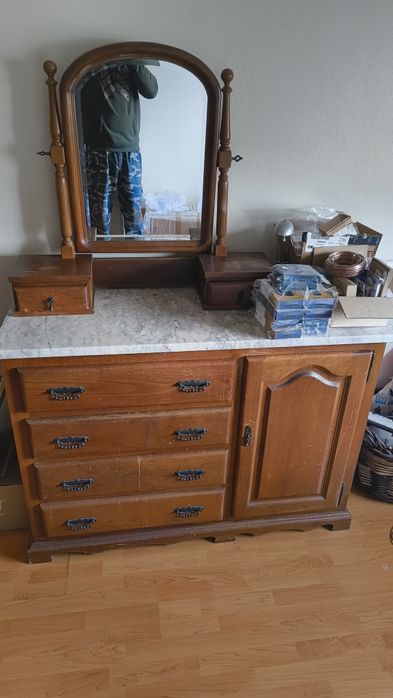 Móvel quarto maçico para despachar