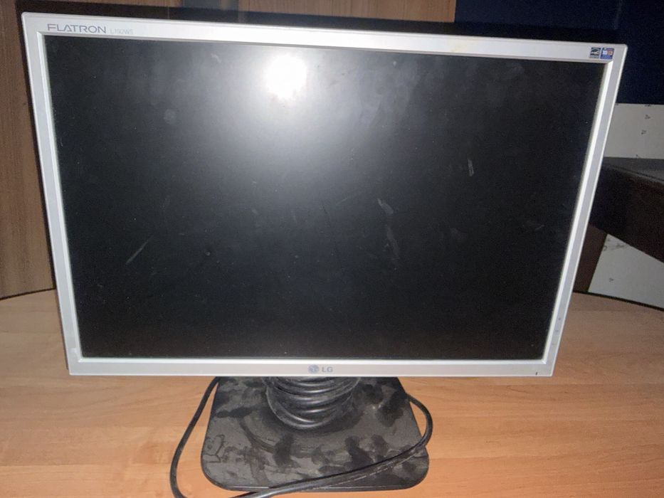 Monitor LG 19 cali