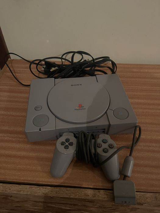 PlayStation 1 PS1 Original + Comando + Cabos