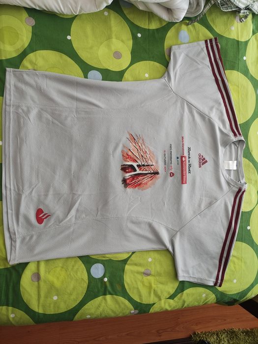 T-shirt de corrida - Adidas Meia Maratona 2017 -  Lisboa 

Usada, em b