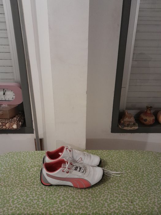 Vendo Sapatilhas de Senhora PUMA muito bonitas como novas