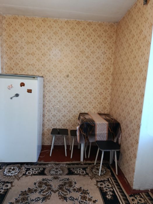 Здається  1 кімнатна Льотне містечко