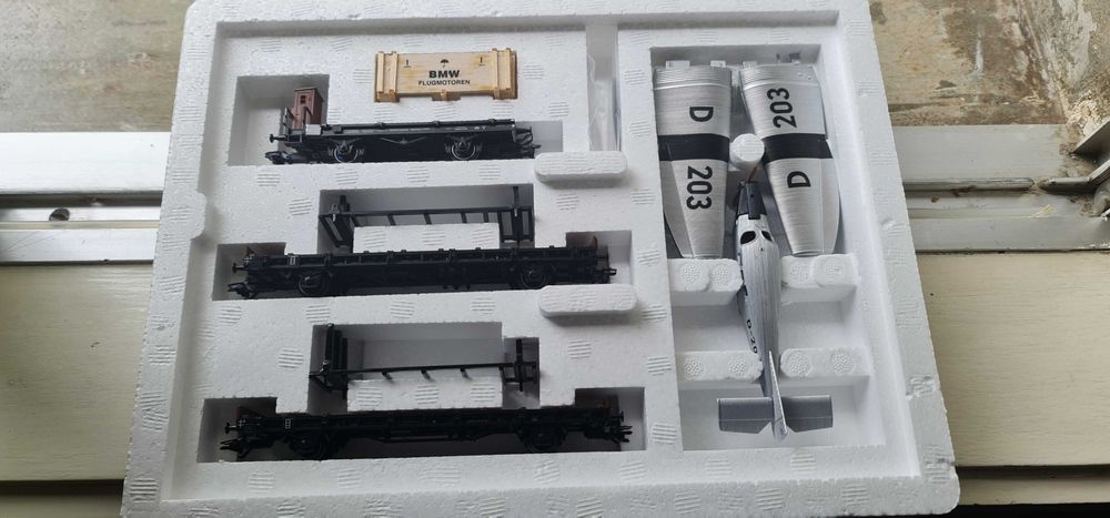 Comboio comemorativo dos 50 anos da Marklin!