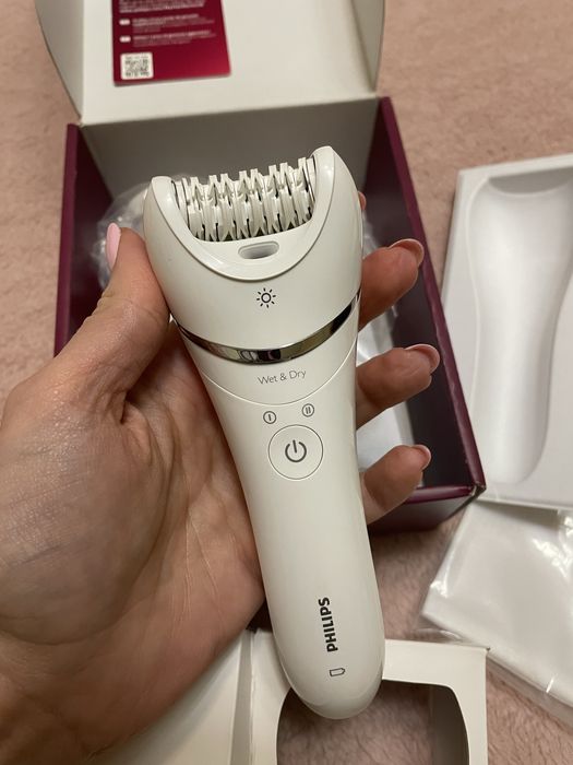 Епілятор PHILIPS BRE710/00 серії 8000