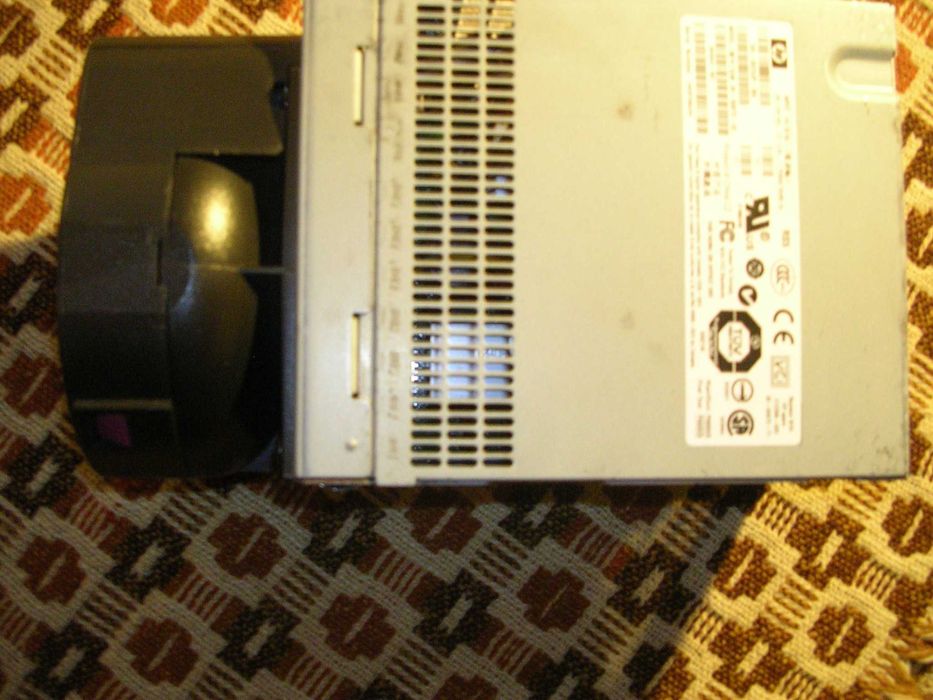 Zasilacz serwerowy 700W