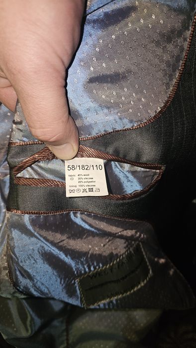 Продам чоловічий костюм